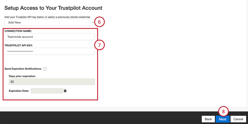 usando el menú desplegable para elegir una cuenta de Trustpilot o agregar una nueva